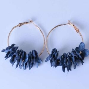 Hoop Flower Earrings In Blue